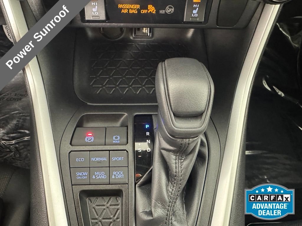 Used 2019 Toyota RAV4 XLE w/ Convenience Package AWD/4WD image 16
