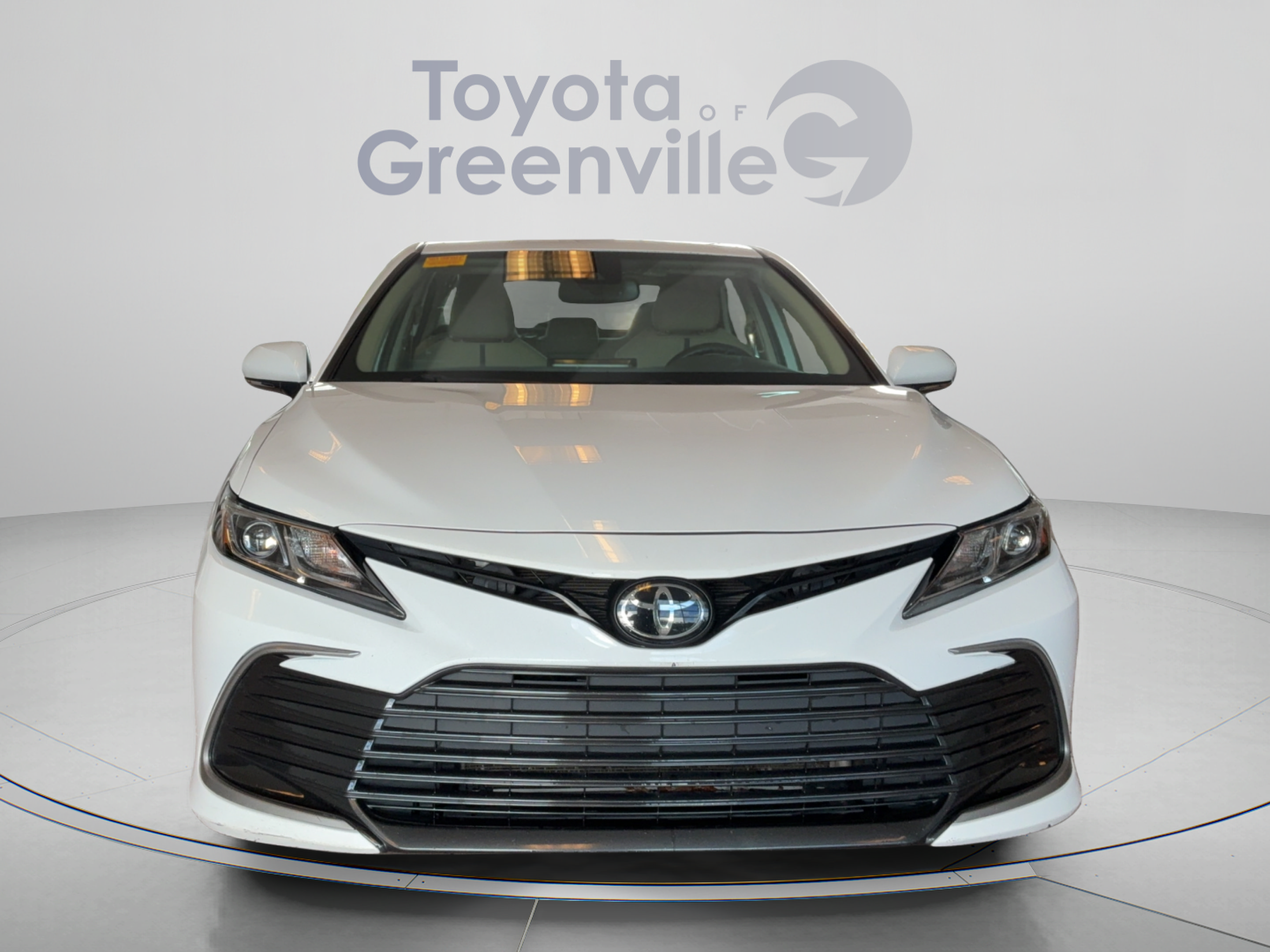 Used 2024 Toyota Camry LE w/ Convenience Package FWD image 9