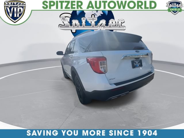 Used 2020 Ford Explorer XLT w/ Equipment Group 202A AWD/4WD image 8