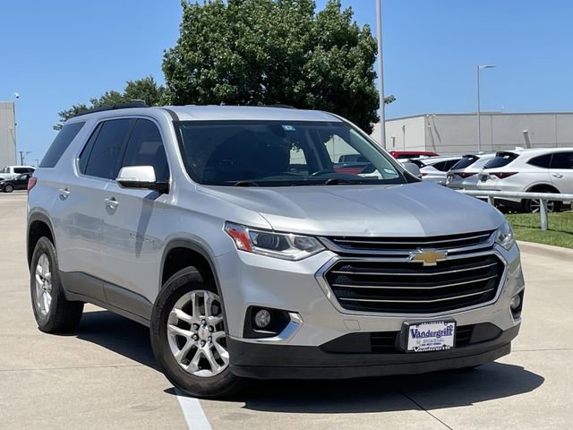 Used 2019 Chevrolet Traverse LT FWD image 2