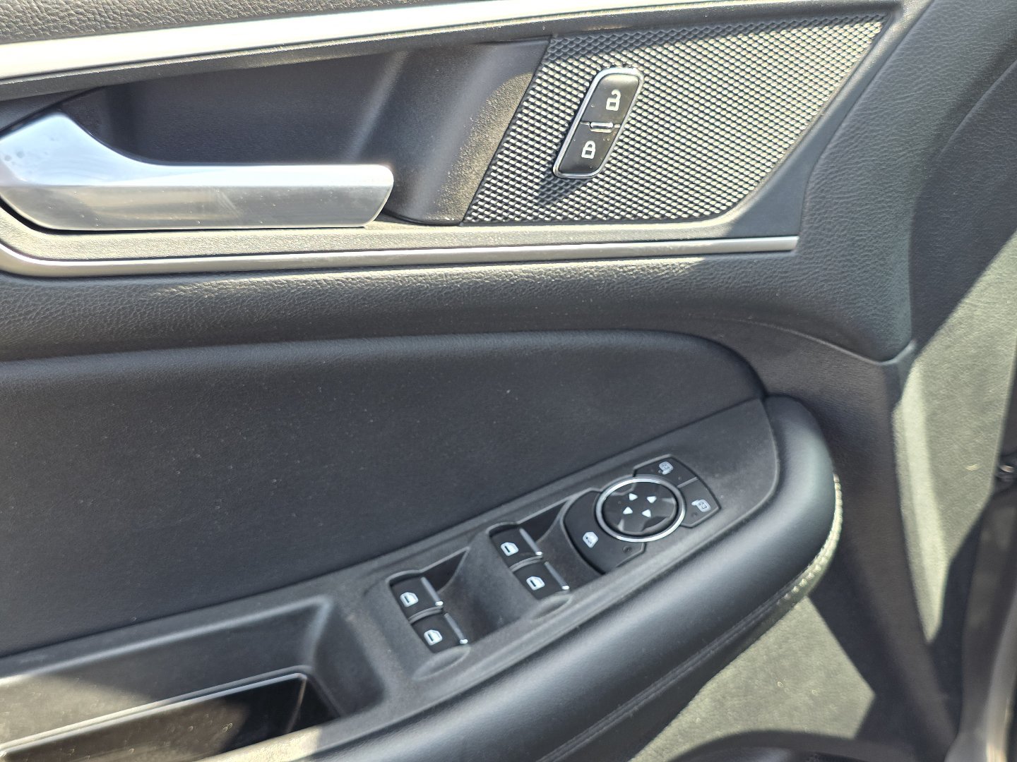 Used 2021 Ford Edge SEL w/ Convenience Package AWD/4WD image 24