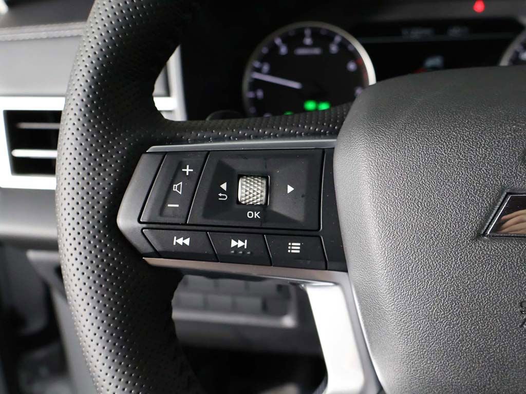 New 2026 Mitsubishi Outlander LE FWD image 37