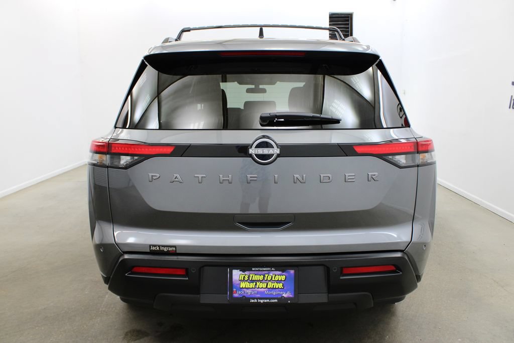 Used 2026 Nissan Pathfinder SV FWD image 4