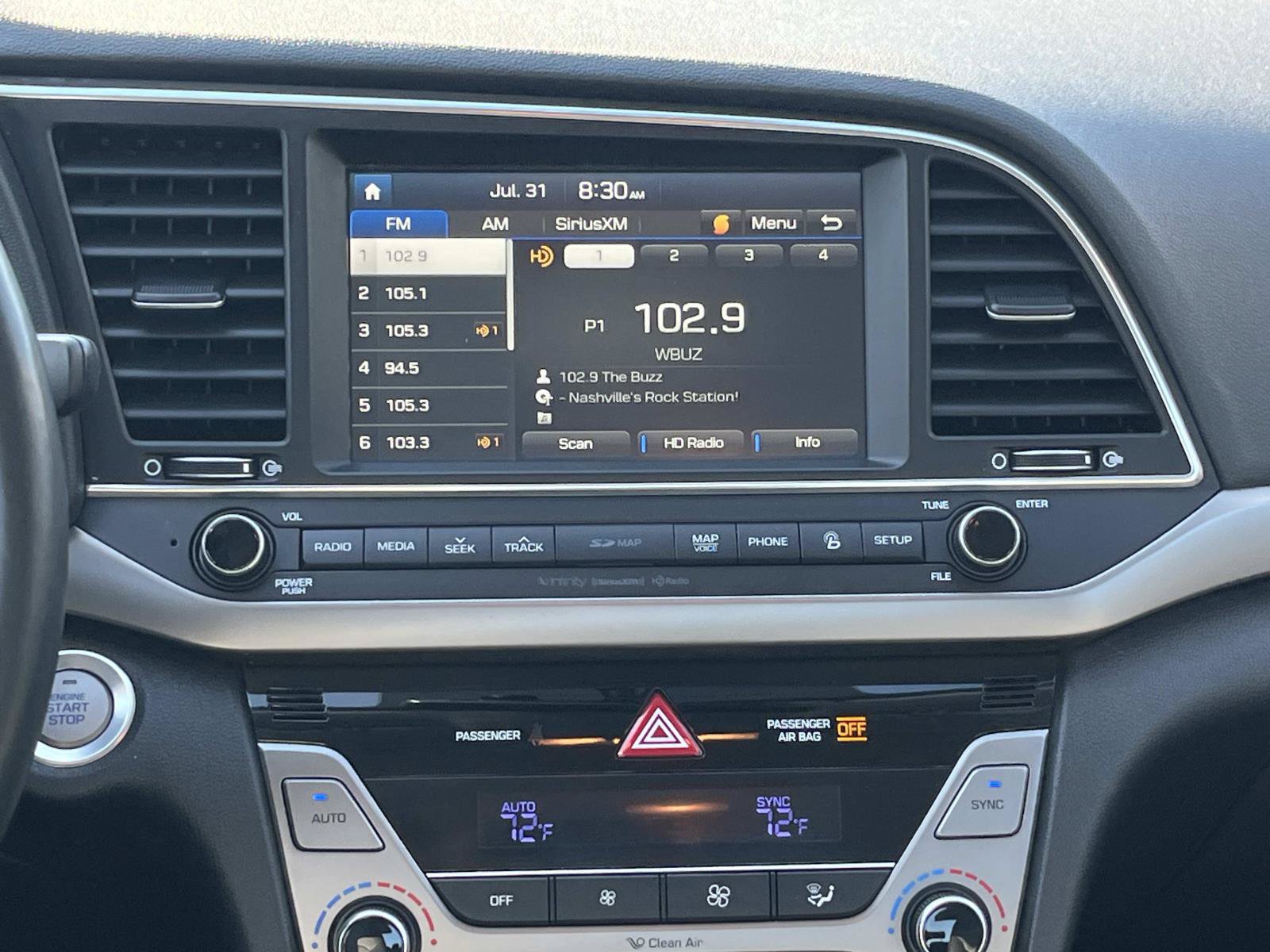Used 2017 Hyundai Elantra Limited w/ Limited Tech Package 08 FWD image 15