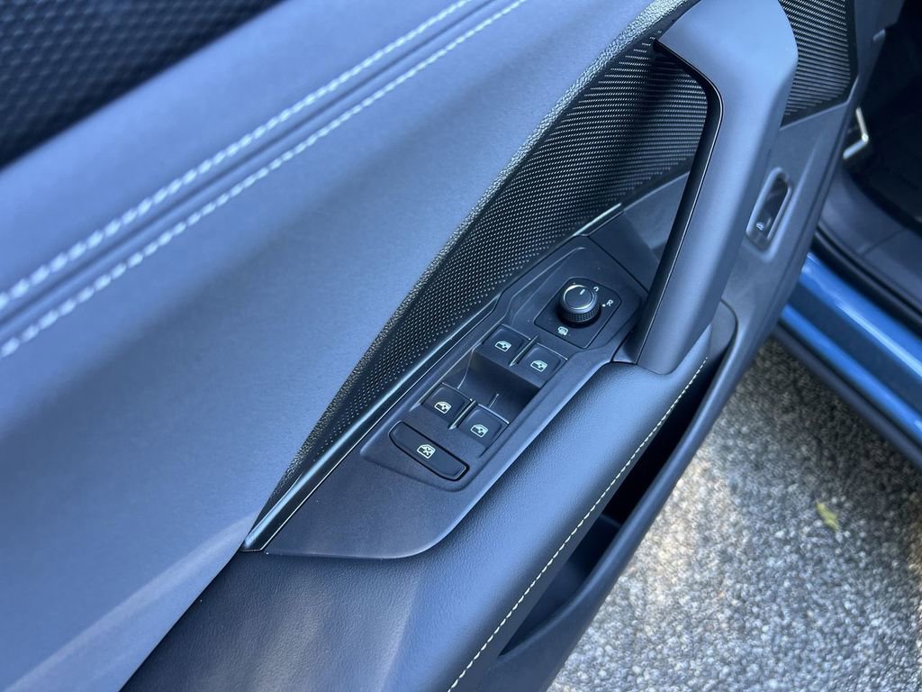 New 2026 Volkswagen Tiguan SE R-Line image 13