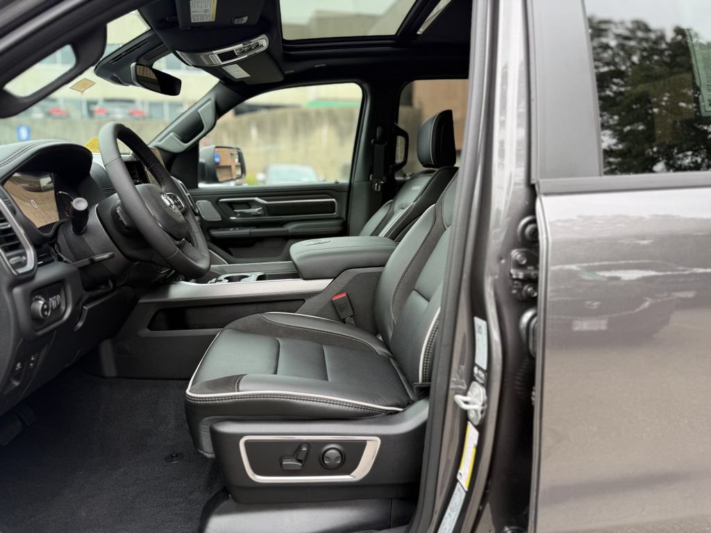 New 2026 RAM 1500 Laramie w/ Night Edition AWD/4WD image 17