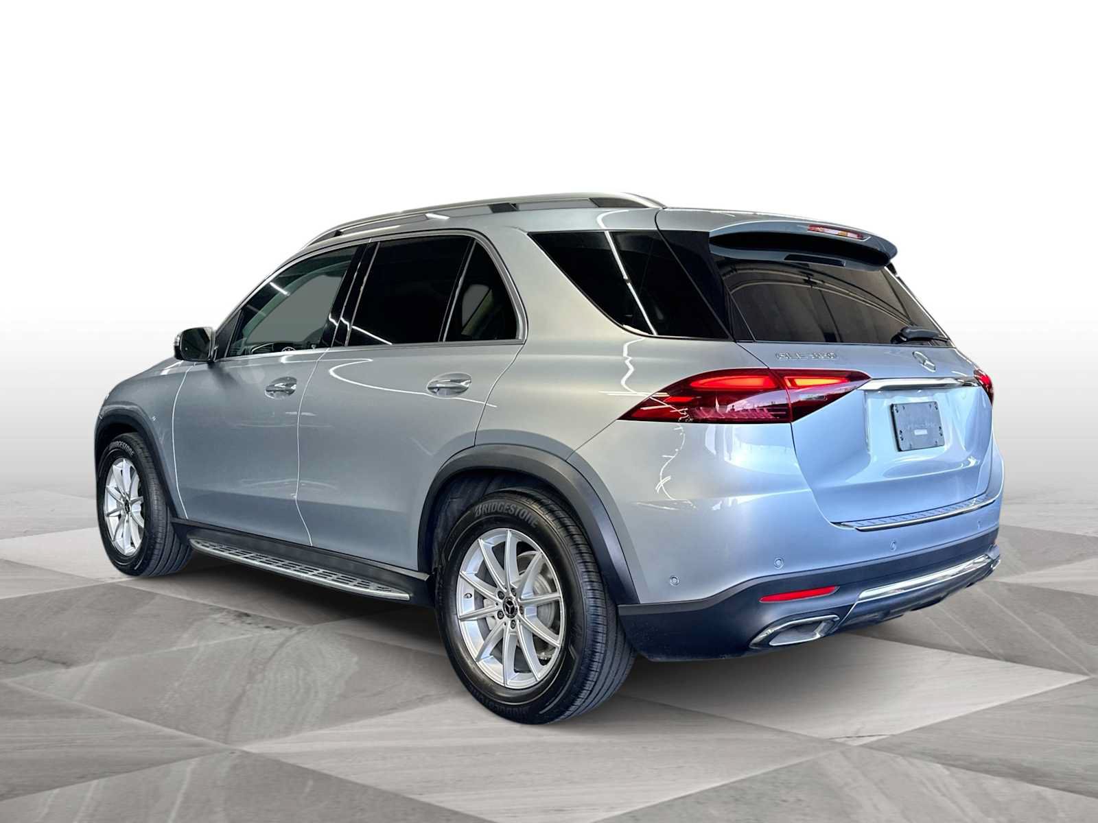 Used 2024 Mercedes-Benz GLE 350 4MATIC image 6