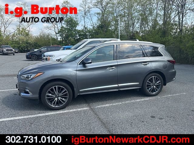 Used 2020 INFINITI QX60 Luxe w/ Sensory Package AWD/4WD image 3