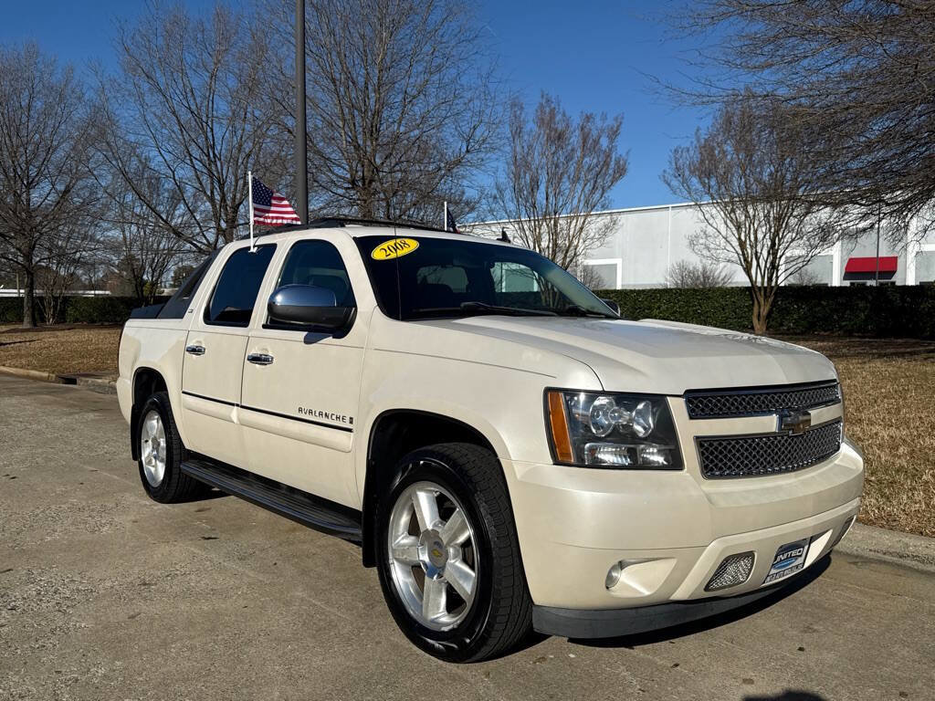 Used 2008 Chevrolet Avalanche LTZ w/ LTZ Preferred Equipment Group