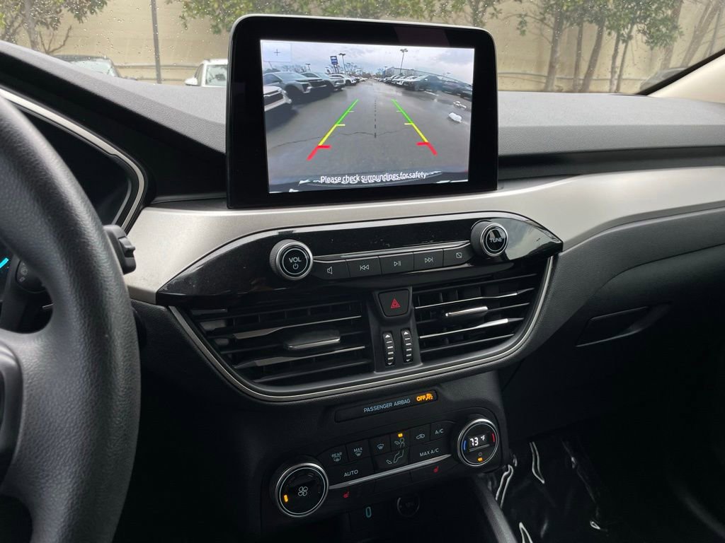 Used 2020 Ford Escape SE image 19