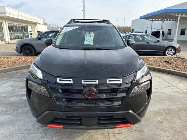 Used 2025 Nissan Rogue SV w/ Rock Creek Premium Package image 8