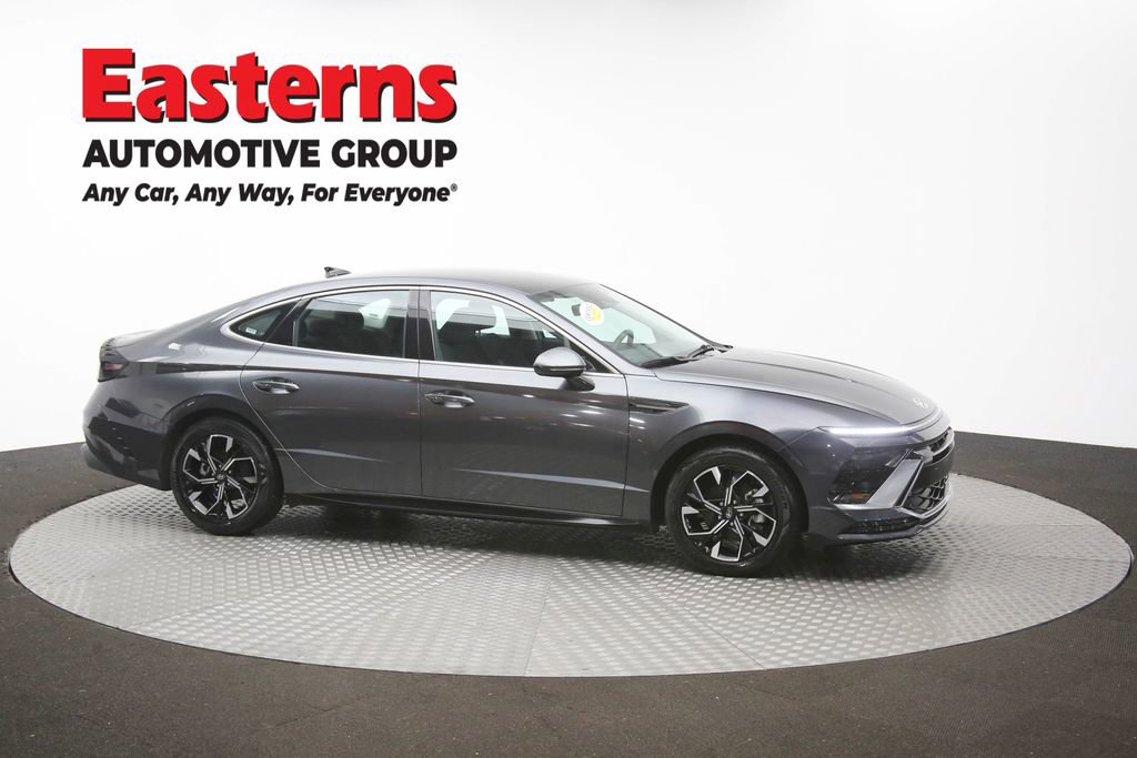 Used 2025 Hyundai Sonata SEL FWD image 47