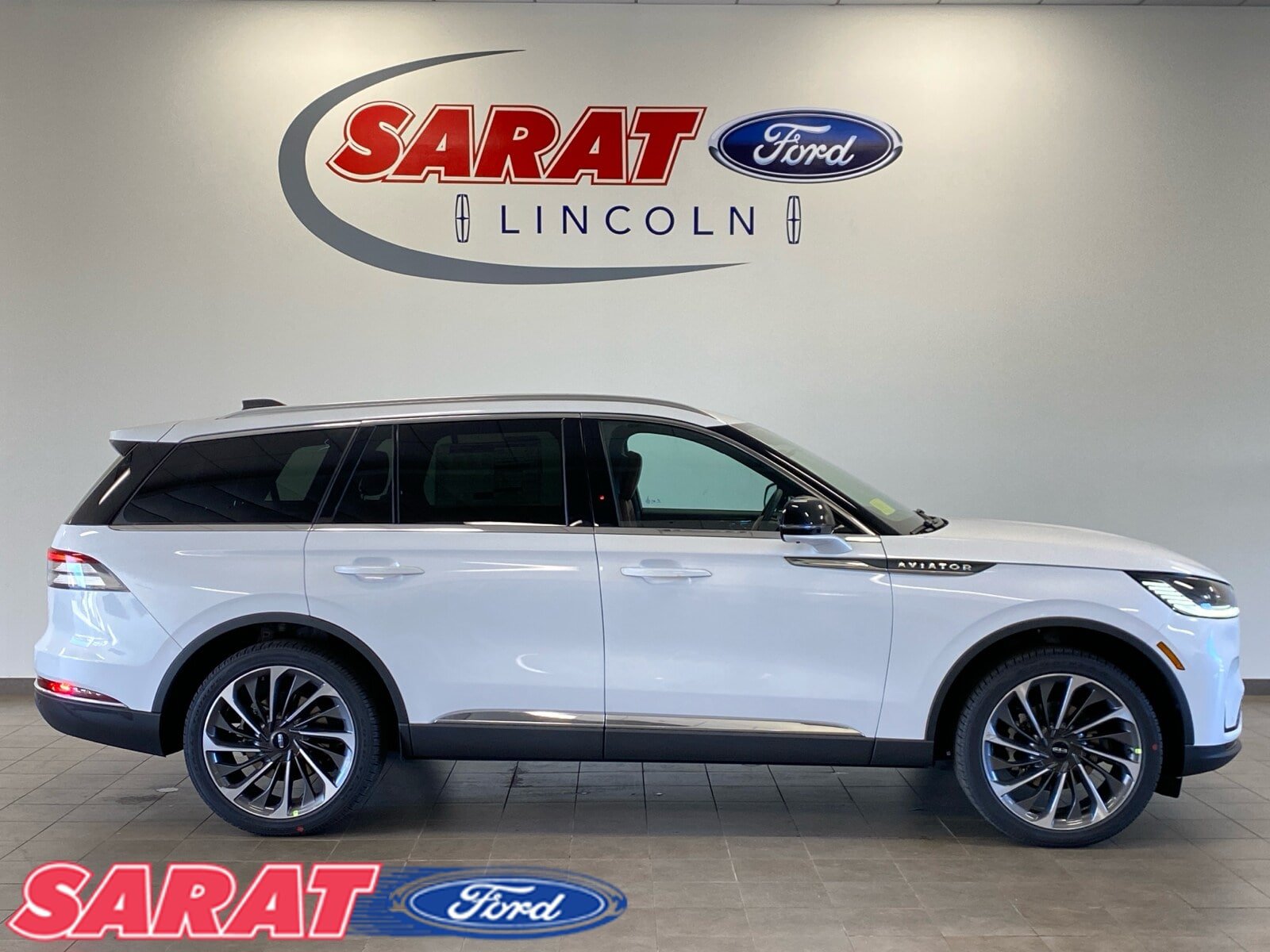 New 2026 Lincoln Aviator Reserve AWD/4WD image 8
