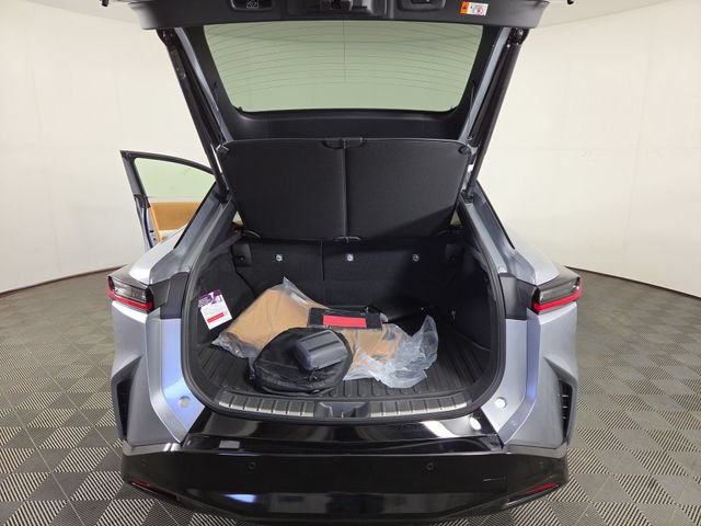 New 2026 Lexus RZ 450e AWD w/ Technology Package image 31