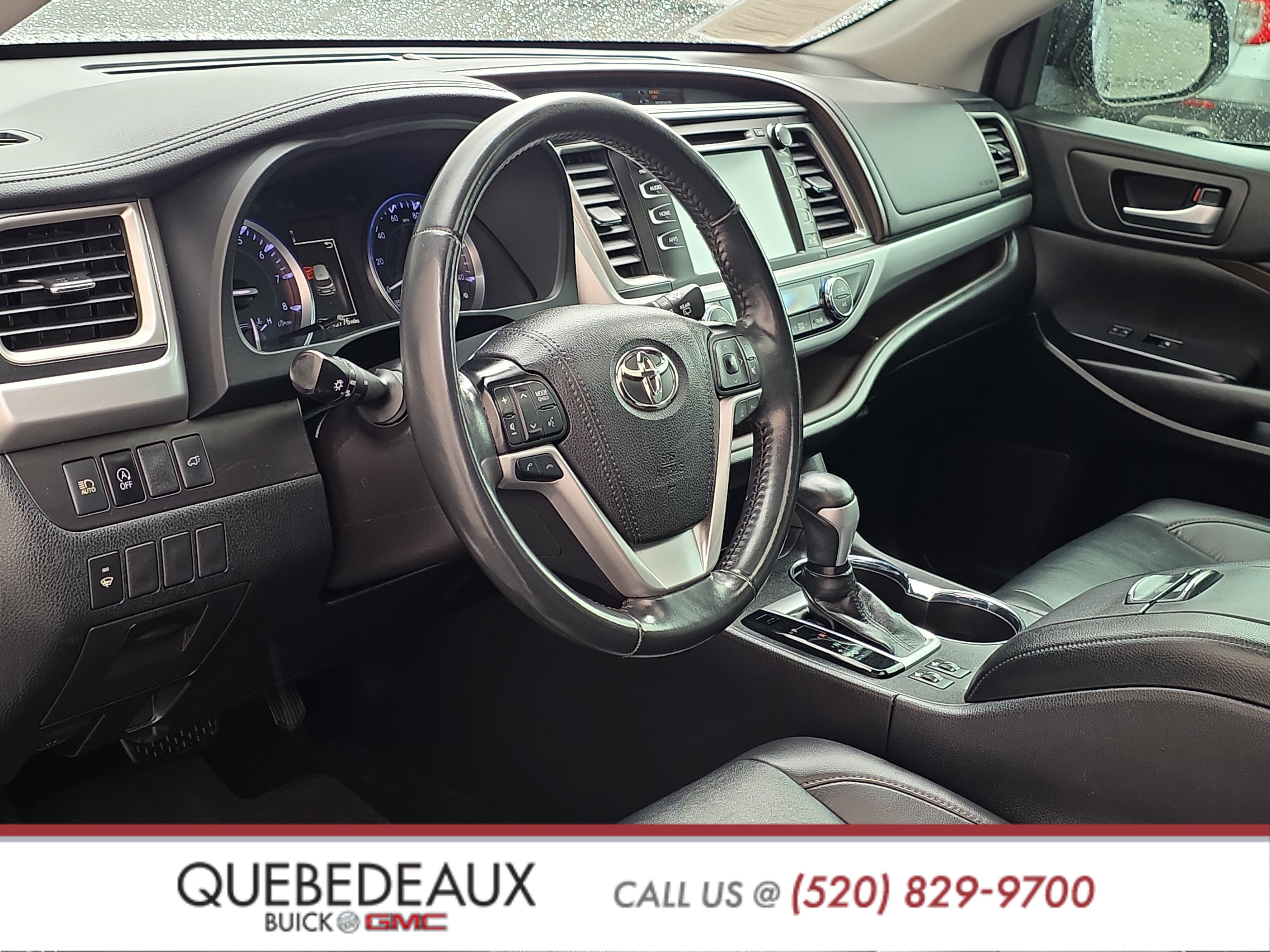 Used 2019 Toyota Highlander XLE FWD image 11