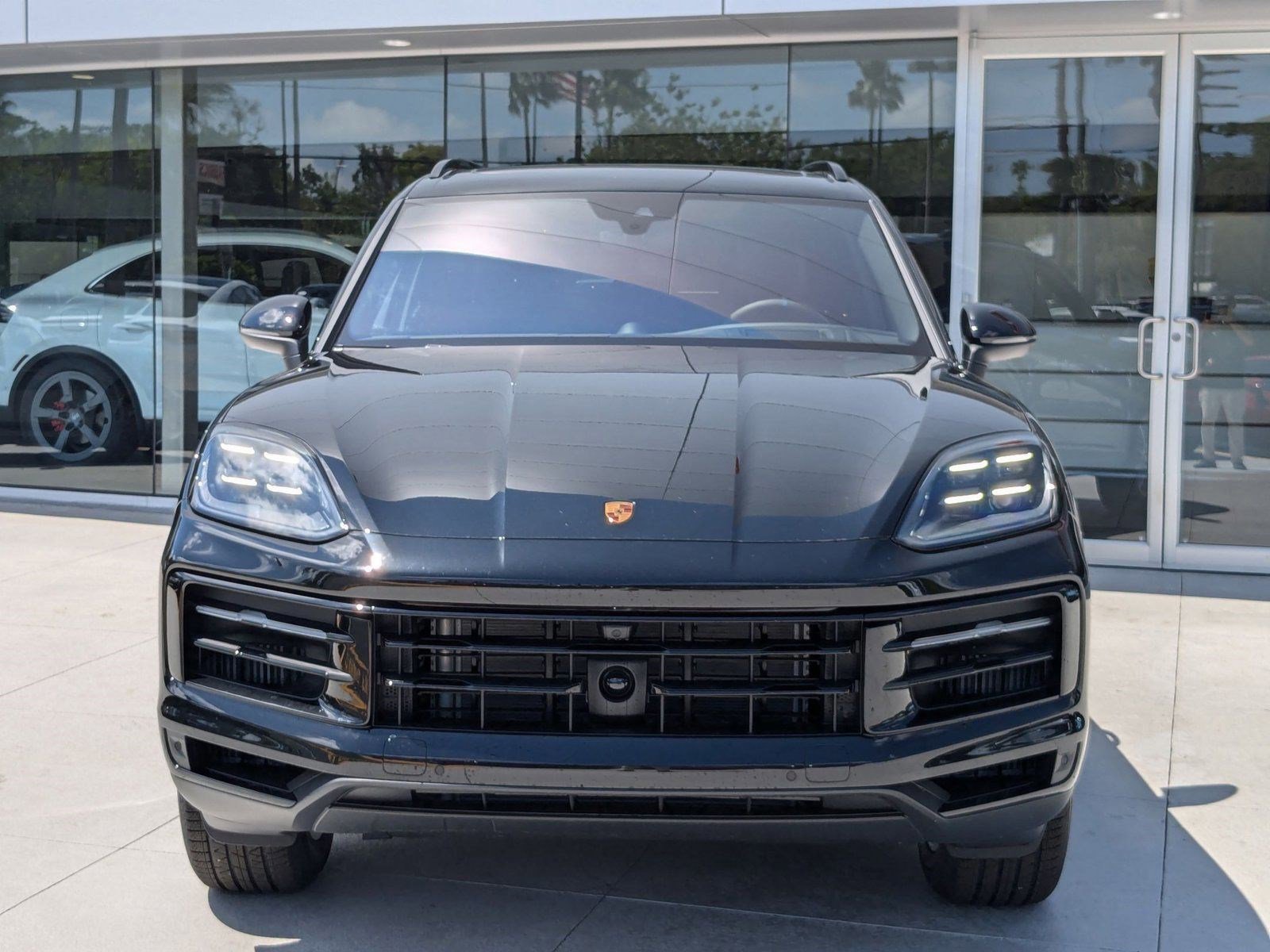 Certified 2025 Porsche Cayenne E-Hybrid image 6