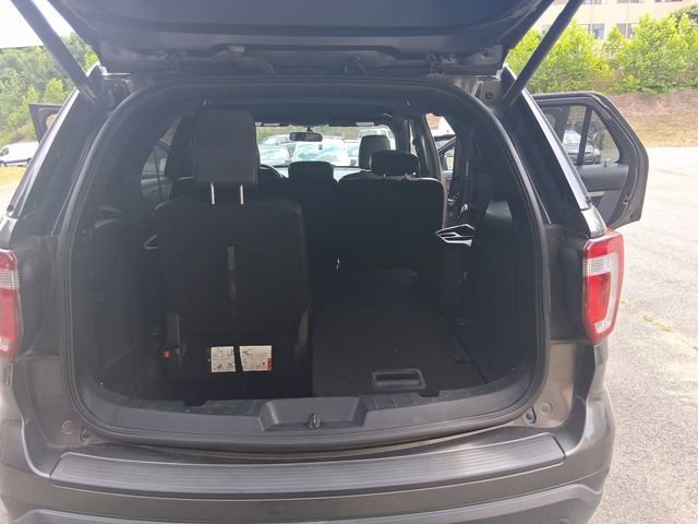 Used 2019 Ford Explorer XLT w/ Equipment Group 202A AWD/4WD image 22