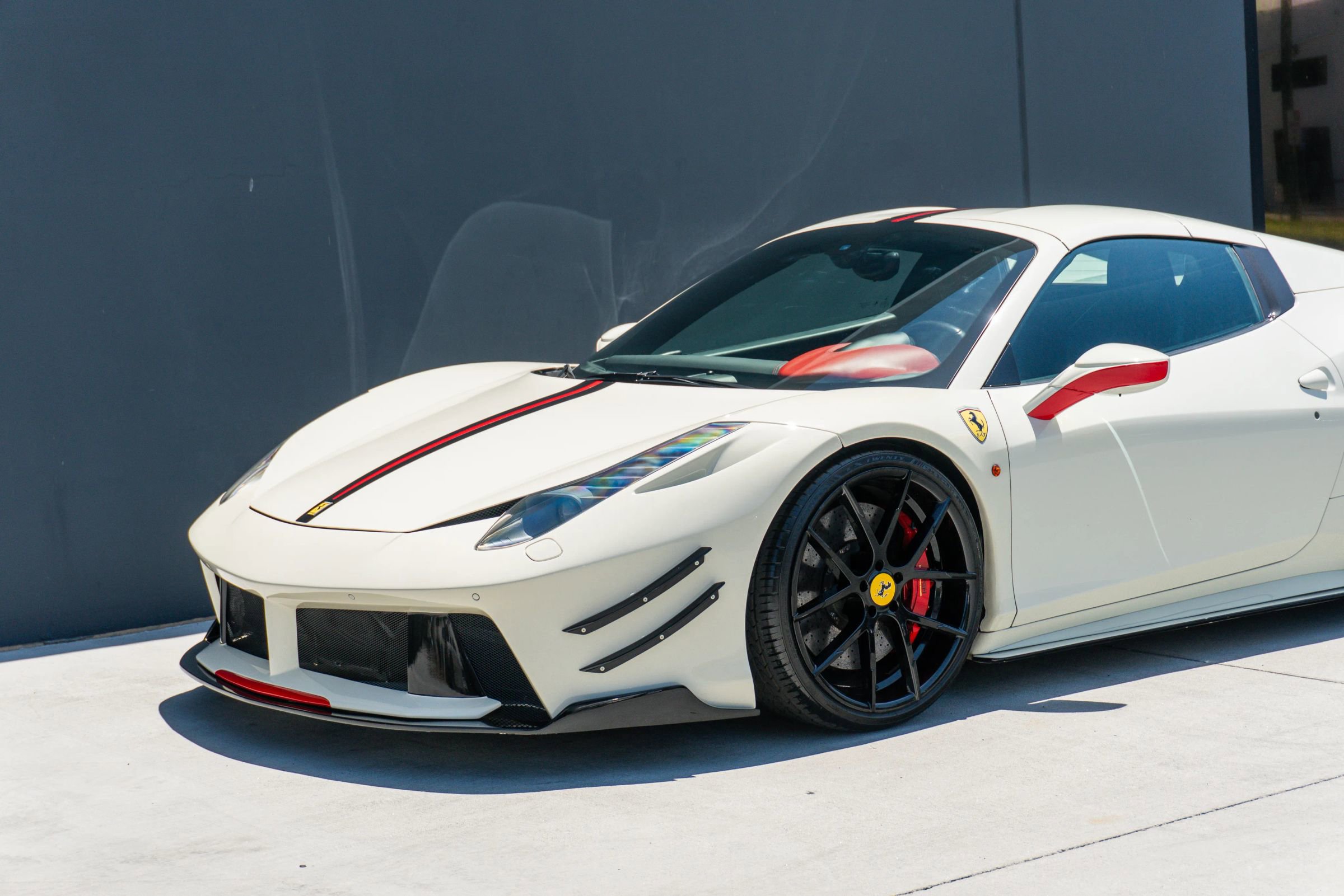 Used 2014 Ferrari 458 Spider RWD image 20