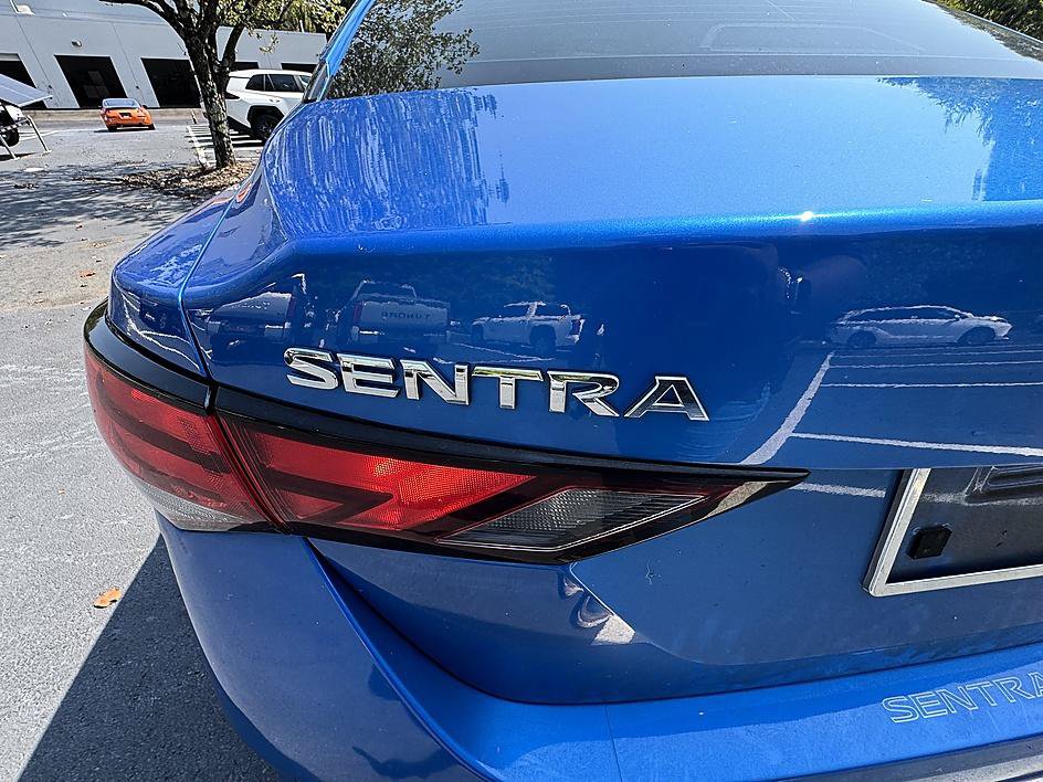 Used 2022 Nissan Sentra SV w/ SV Premium Package FWD image 26