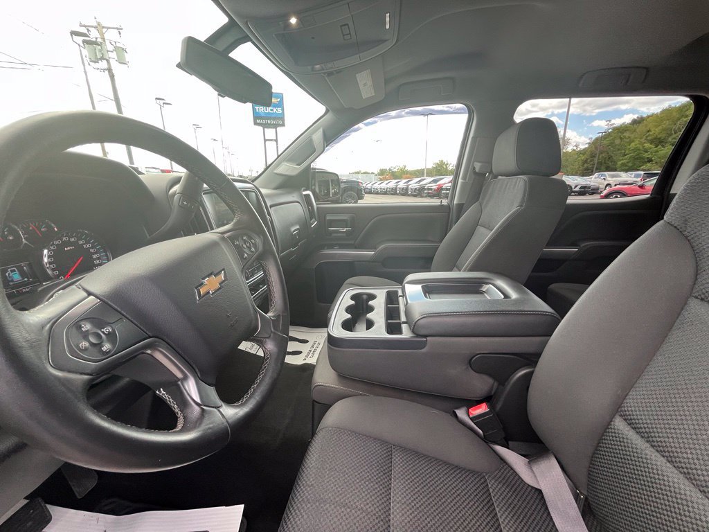 Used 2018 Chevrolet Silverado 1500 LT w/ Trailering Package AWD/4WD image 12