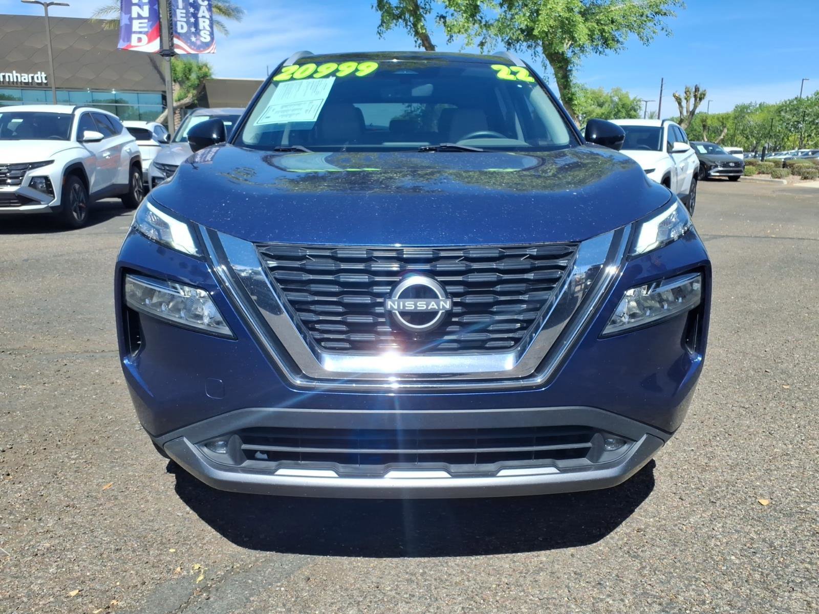 Used 2022 Nissan Rogue SL FWD image 2