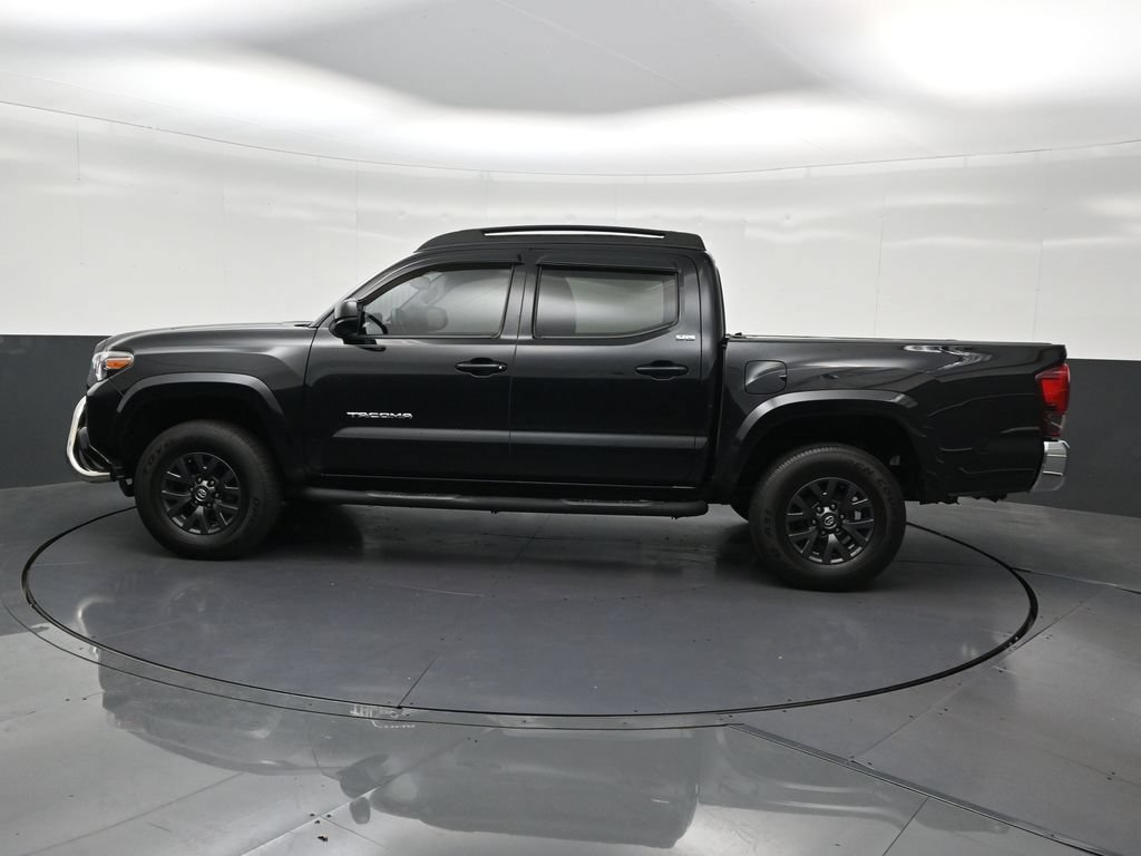 Used 2021 Toyota Tacoma SR5 RWD image 2