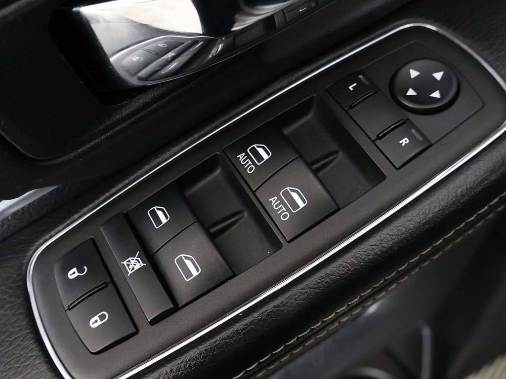 Used 2023 RAM 1500 Classic Warlock w/ Trailer Tow Group image 33