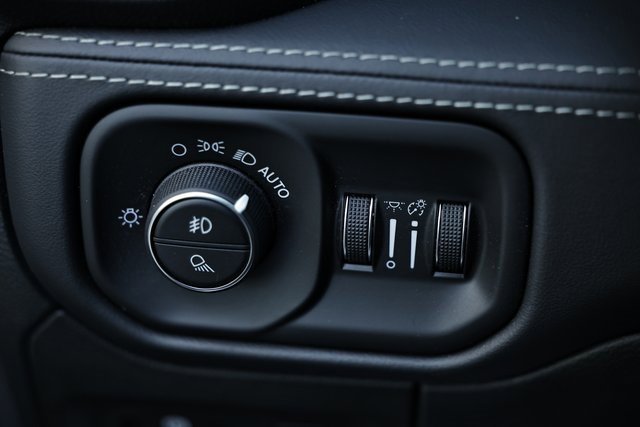 Used 2022 RAM 1500 Limited image 21