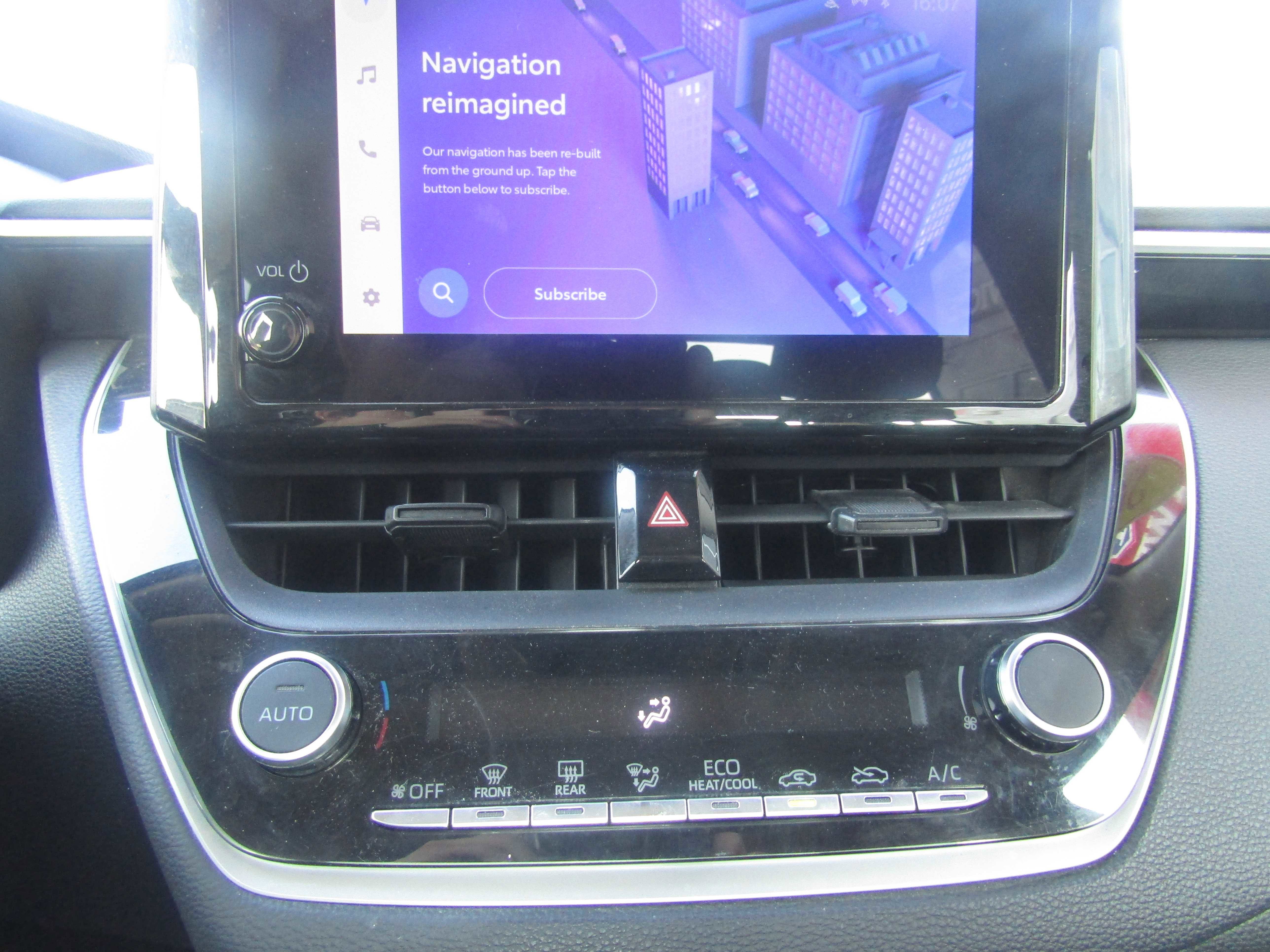 Used 2023 Toyota Corolla LE FWD image 10