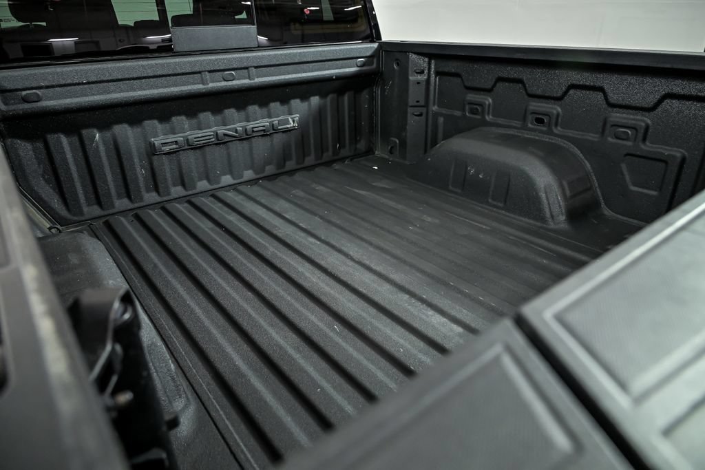 Used 2023 GMC Sierra 1500 Denali AWD/4WD image 9