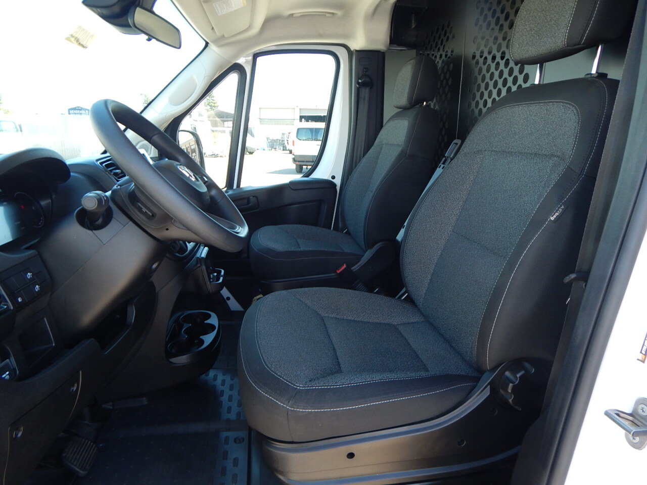 Used 2025 RAM ProMaster 2500 w/ U-Haul Equipment Group FWD image 16