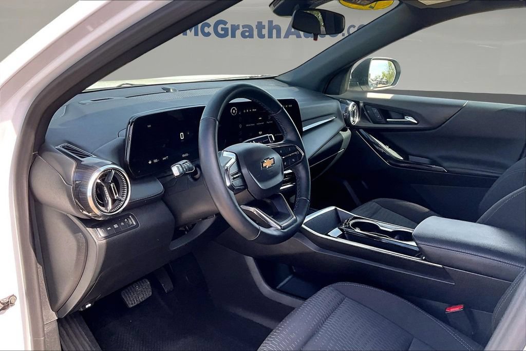 Used 2025 Chevrolet Equinox LT AWD/4WD image 20
