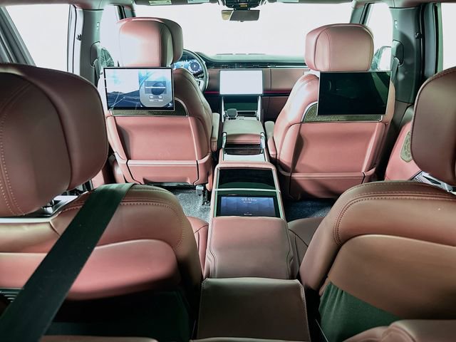 New 2026 Land Rover Range Rover Long Wheelbase Autobiography image 23