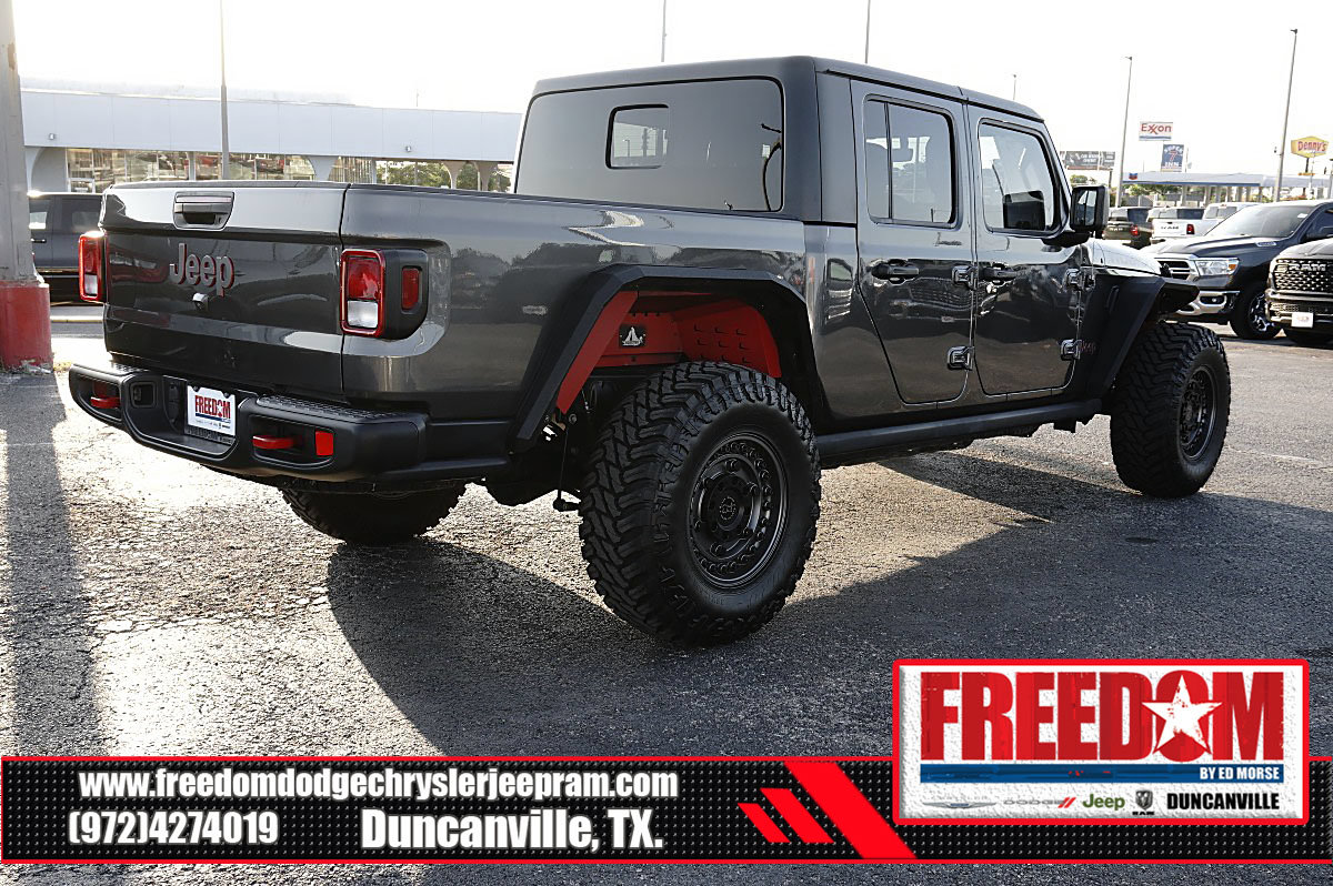 Used 2023 Jeep Gladiator Rubicon AWD/4WD image 5