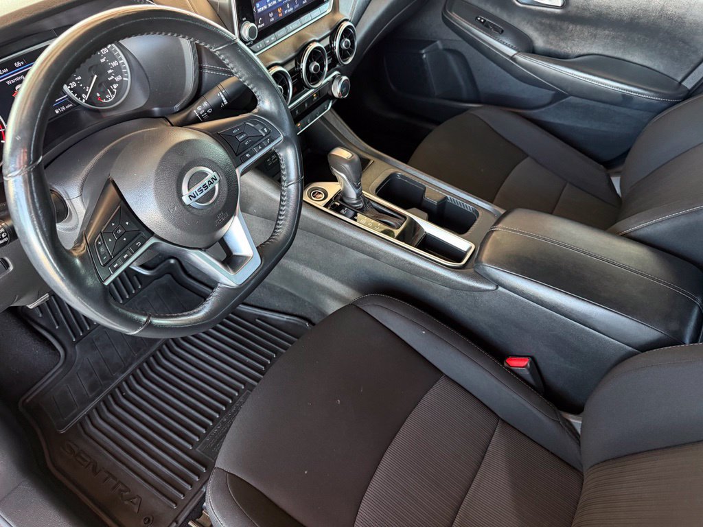 Certified 2022 Nissan Sentra SV FWD image 18