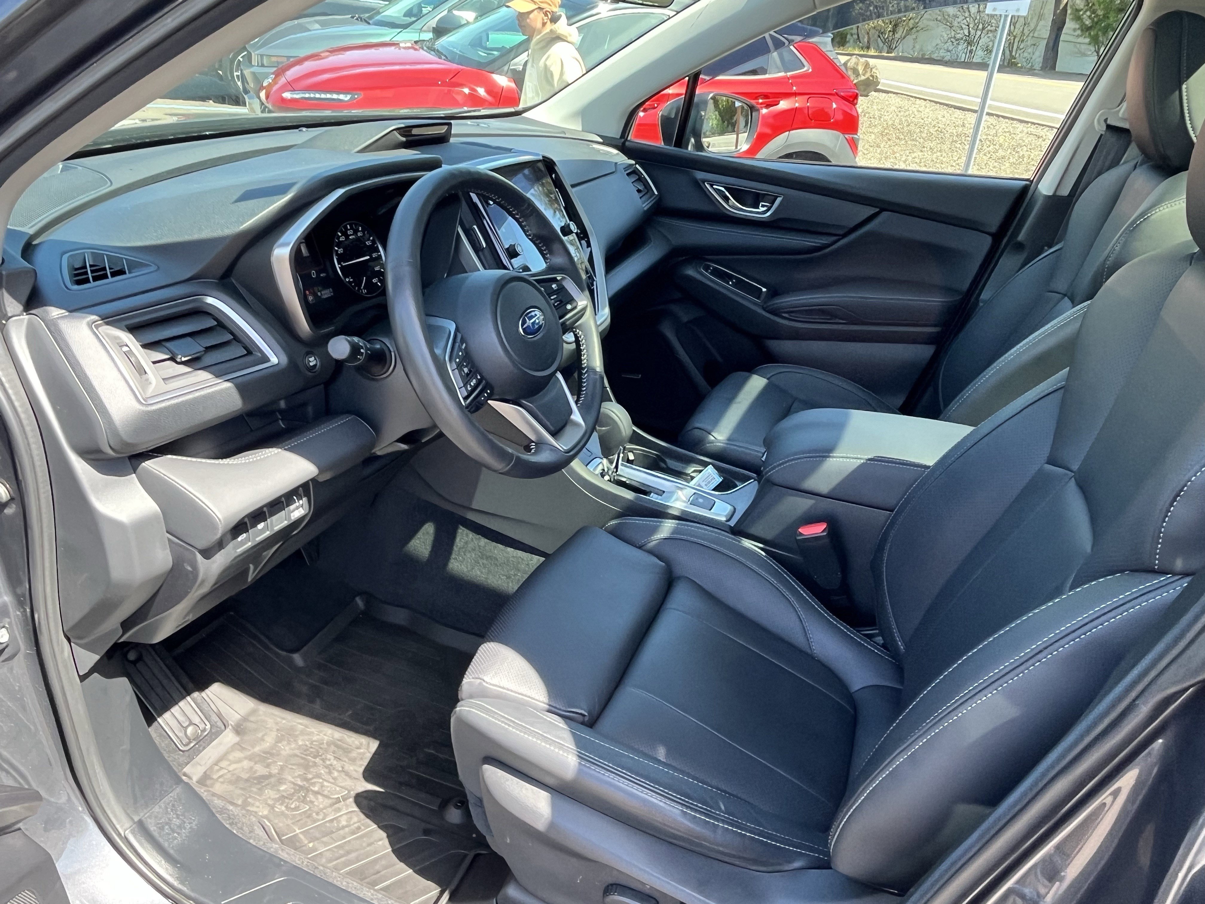 Used 2024 Subaru Ascent Limited w/ Technology Package AWD/4WD image 9