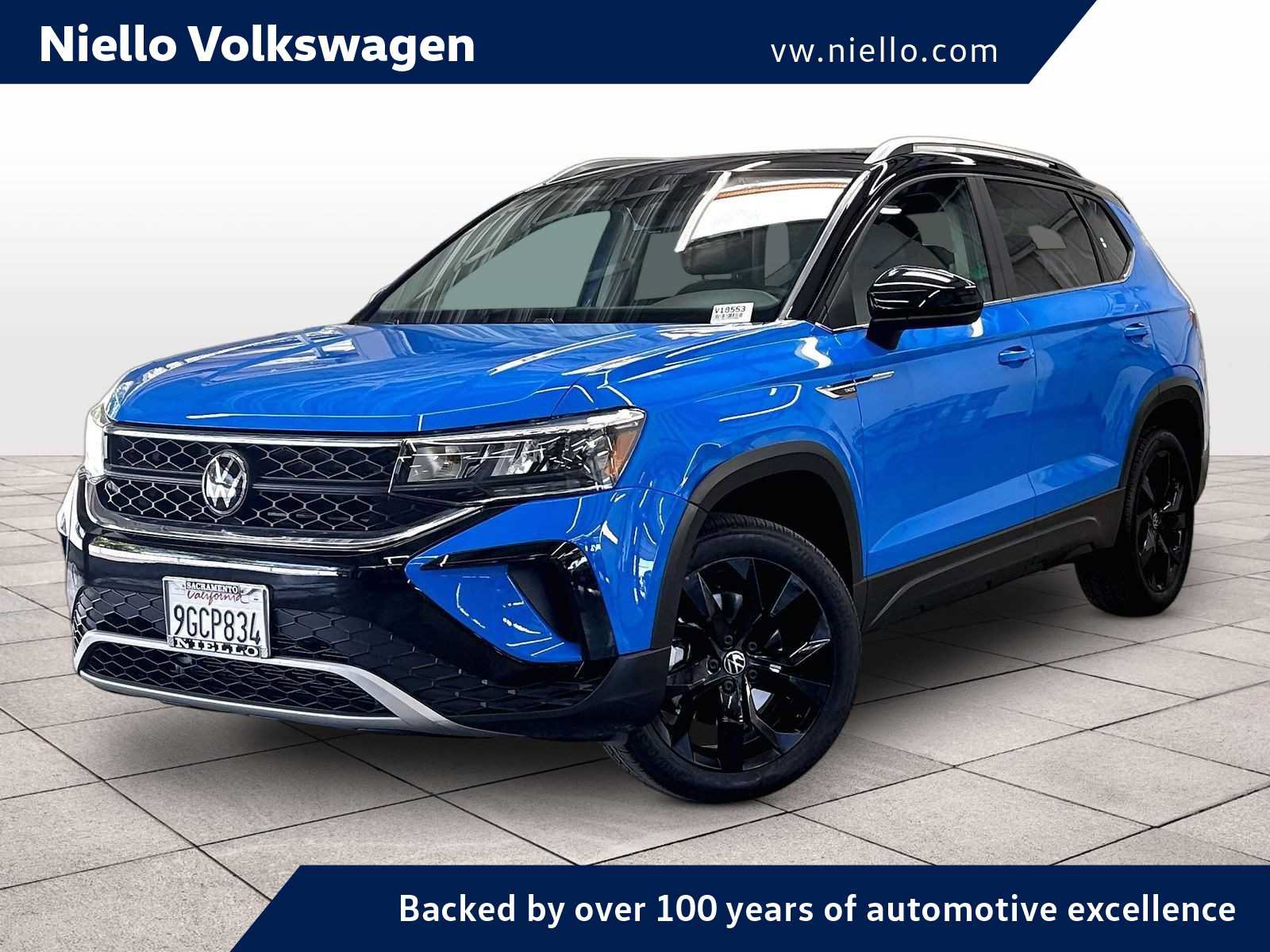 Used 2023 Volkswagen Taos SE w/ Panoramic Sunroof Package FWD image 1