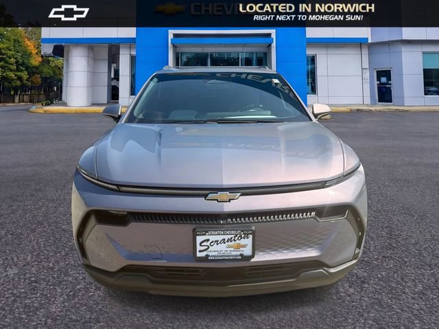 New 2026 Chevrolet Equinox EV LT AWD/4WD image 2