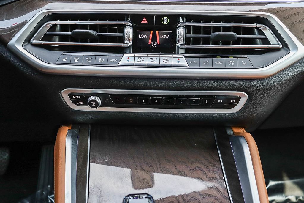 Used 2023 BMW X6 xDrive40i w/ Climate Comfort Package image 16