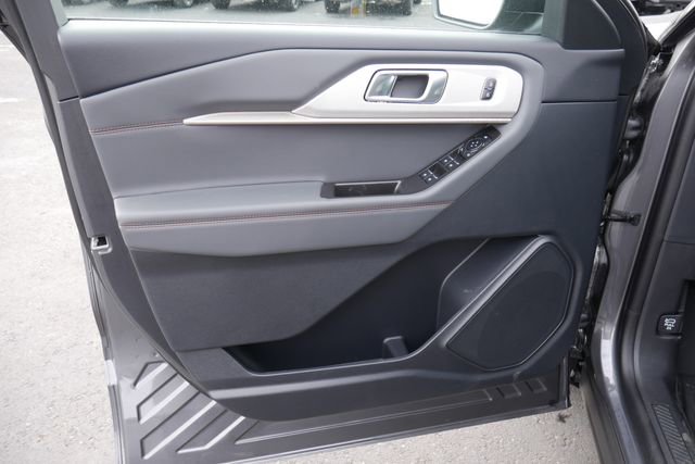 New 2026 Ford Explorer Active w/ Active Comfort Package AWD/4WD image 15