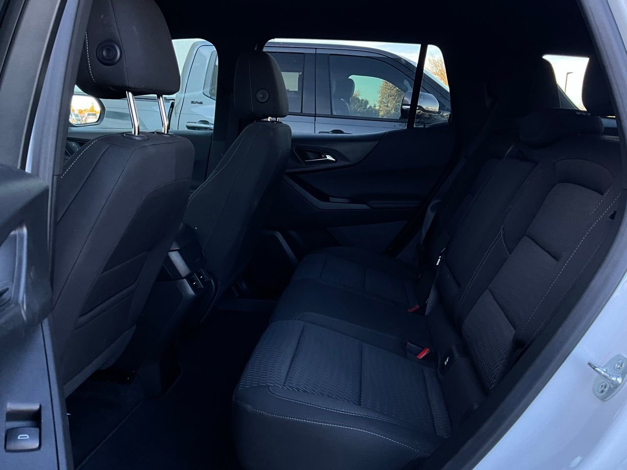 Used 2025 Chevrolet Equinox LT image 11