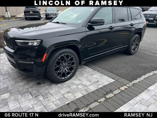 Used 2023 Jeep Grand Cherokee L Summit w/ High Altitude Package AWD/4WD image 3