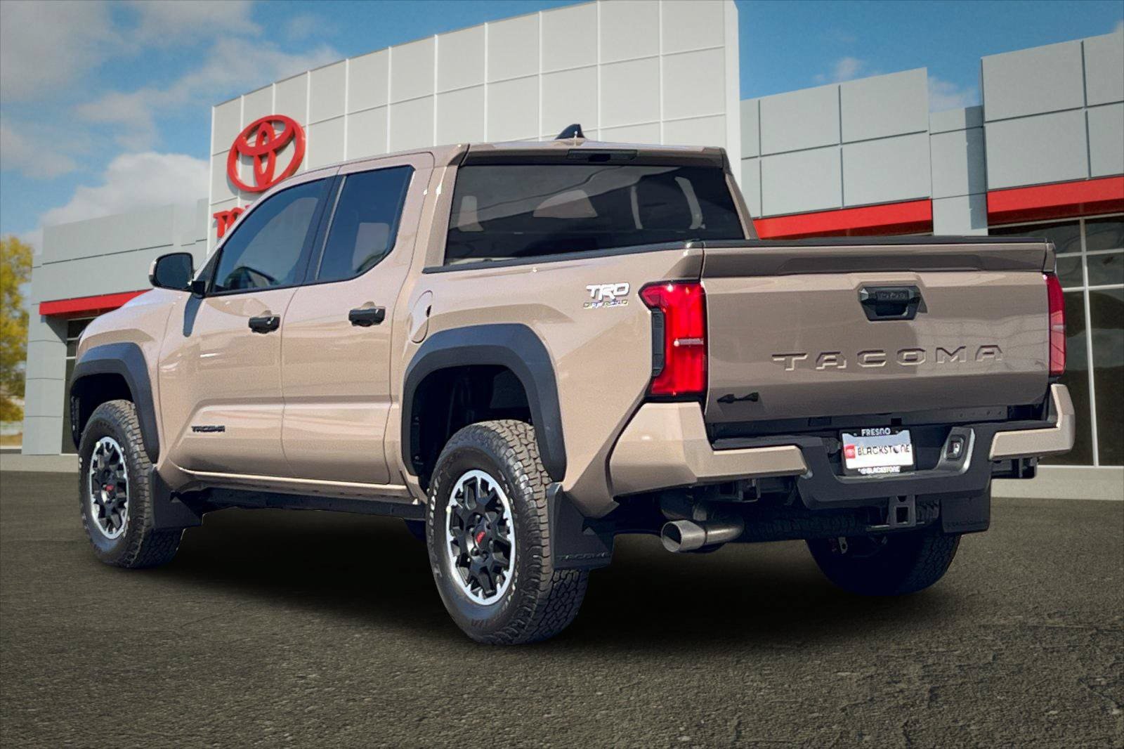 Certified 2026 Toyota Tacoma TRD Off-Road AWD/4WD image 5