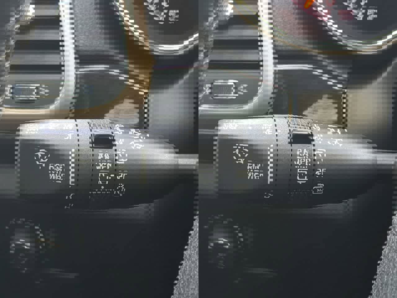 Used 2016 Jeep Grand Cherokee Laredo 75th Anniversary image 25