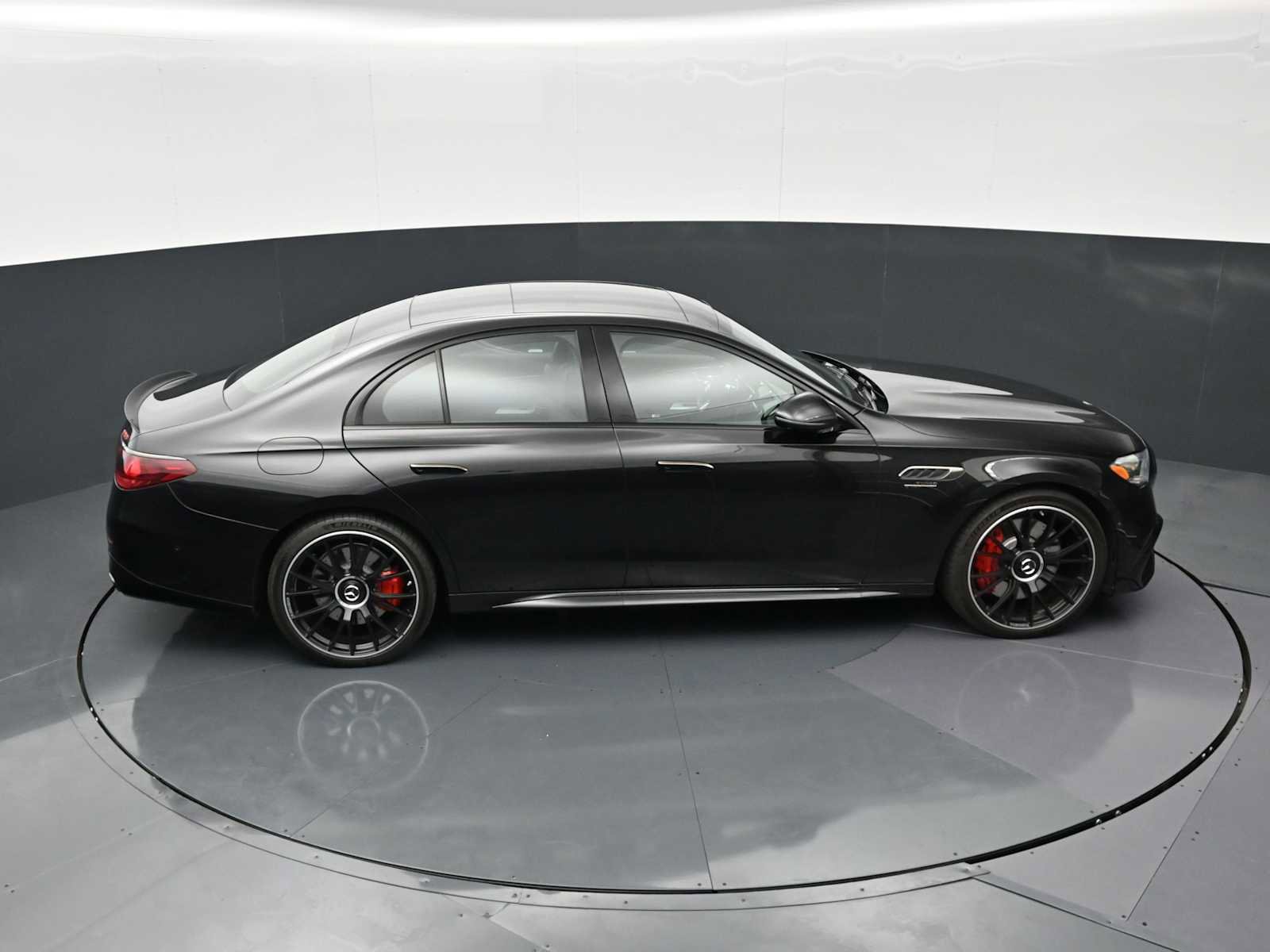 Used 2025 Mercedes-Benz E 53 AMG e 4MATIC Sedan image 35