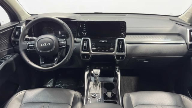 Used 2022 Kia Sorento S FWD image 18