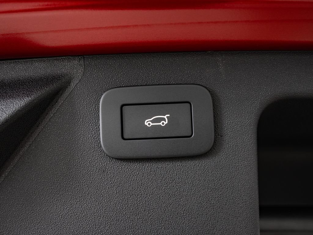 New 2026 Land Rover Discovery Sport Landmark AWD/4WD image 19