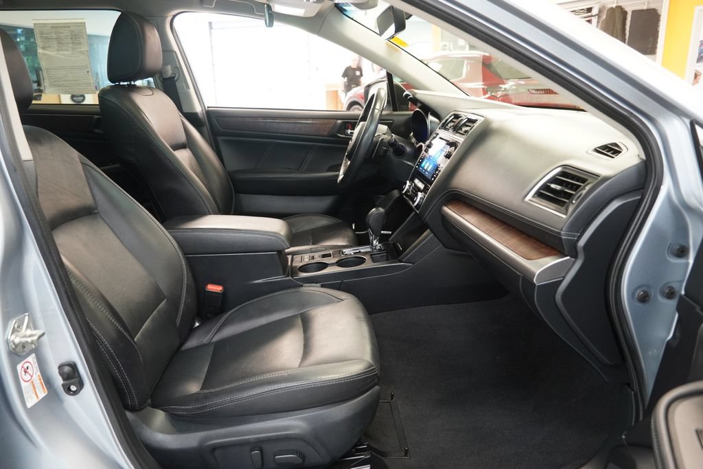 Used 2018 Subaru Outback 3.6R Limited AWD/4WD image 36