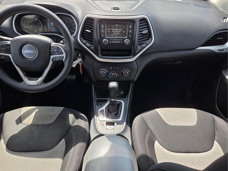 Used 2014 Jeep Cherokee Sport w/ Trailer Tow Group FWD image 15