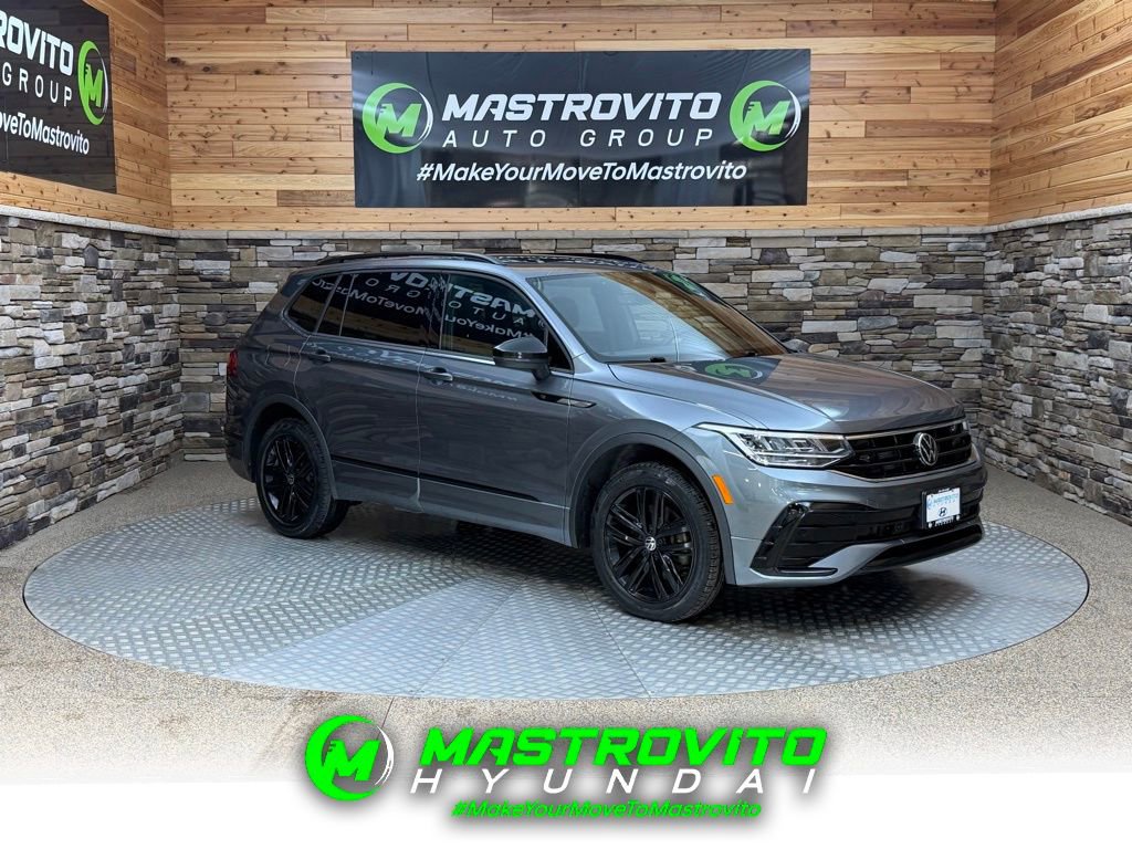 Used 2022 Volkswagen Tiguan SE R-Line